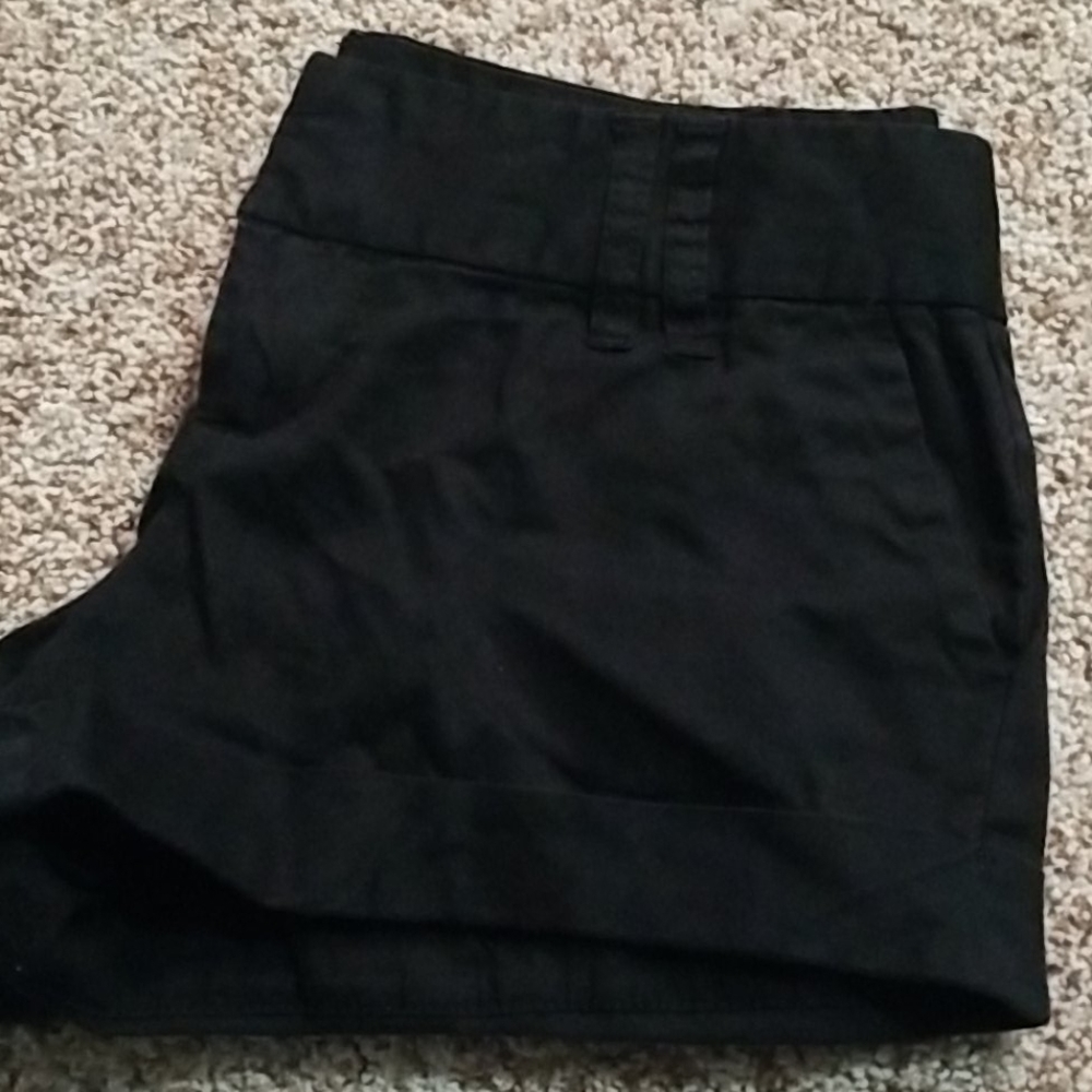 Shorts - Picture 6 of 6